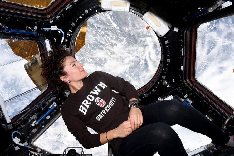 جسیکا میر در ایستگاه فضایی بین‌المللی