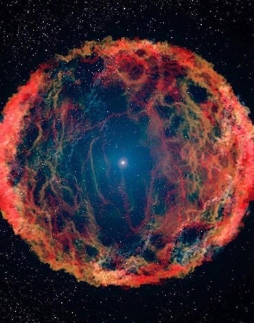 با ابرنواختر SN 1993J بیشتر آشنا شوید