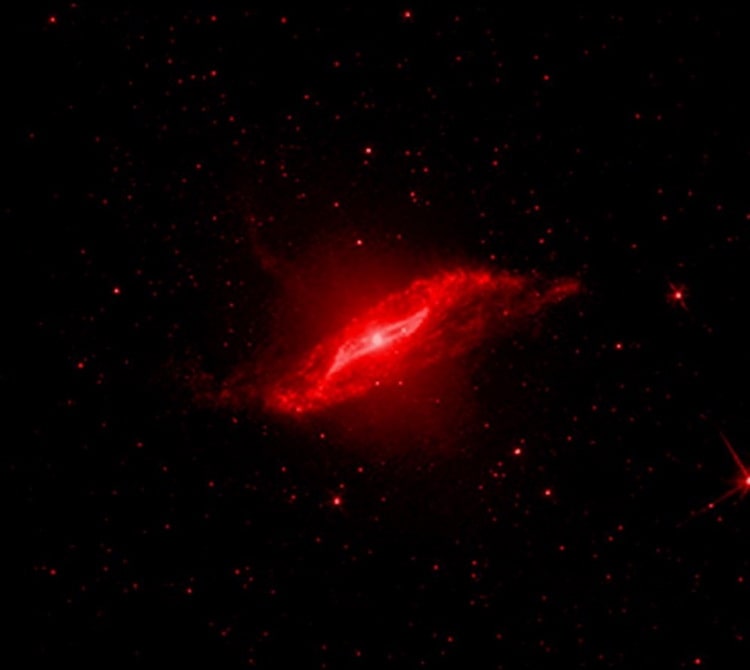 تصویر کهکشان قنطورس A: مادون قرمز