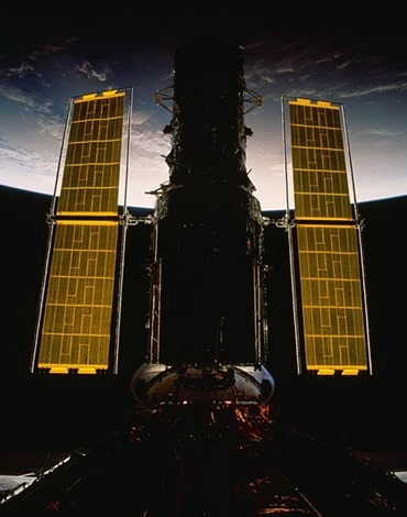 ناسا سرانجام تلسکوپ فضایی هابل  را روشن کرد