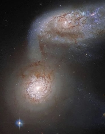 رقص کهکشانهای مارپیچی NGC 5953 و NGC 5954