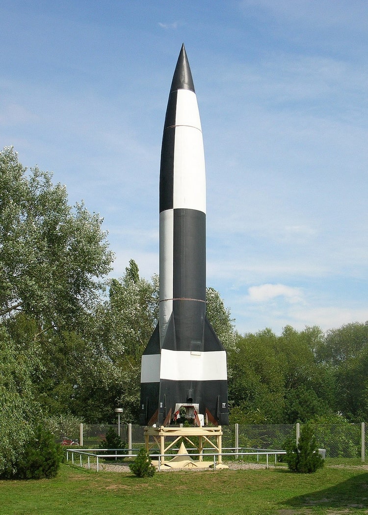 ماکت موشک وی-۲